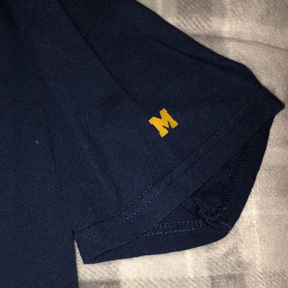 Michigan Wolverines Tee - Picture 6 of 9